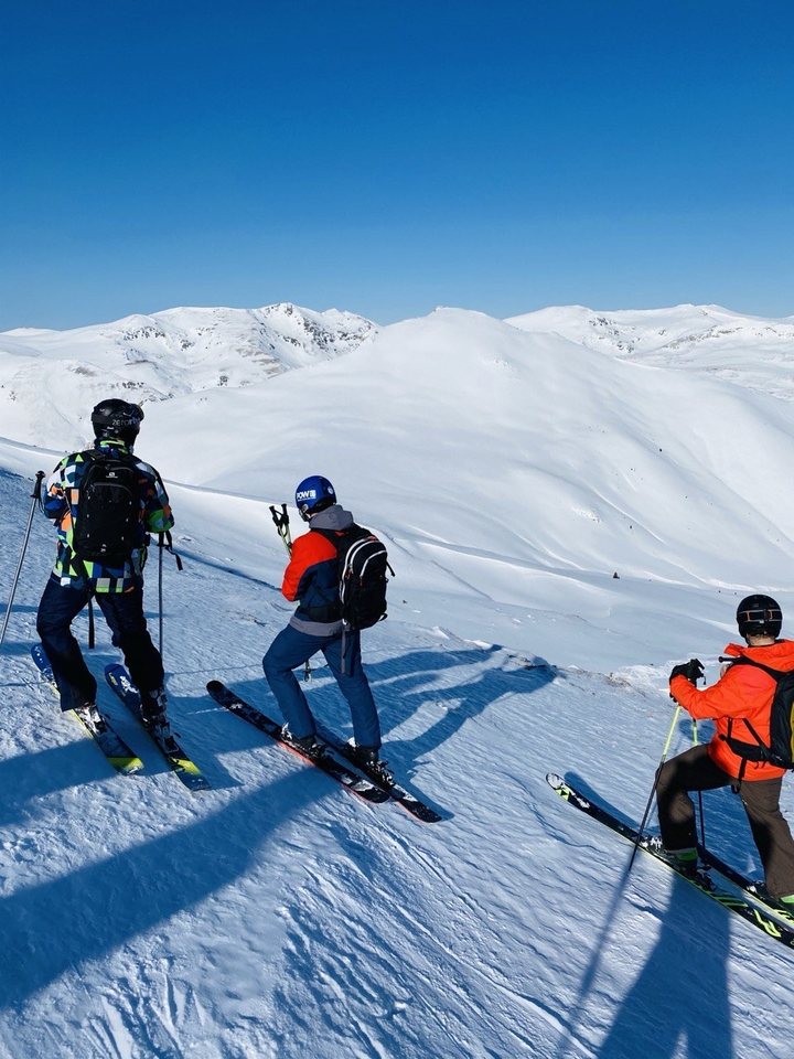 Looking out over the terrain from the ridge before the descent