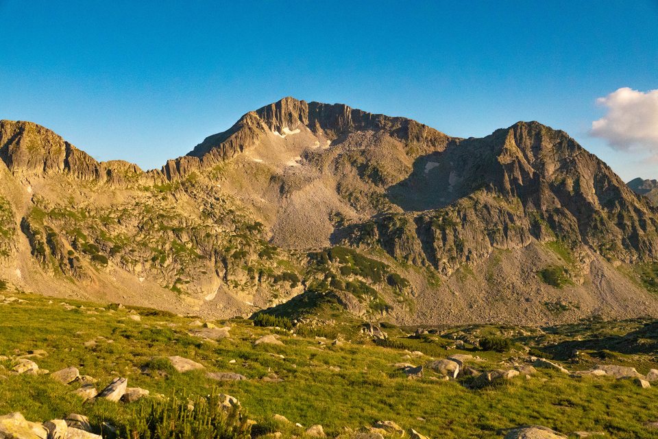 Kamenitsa peak, seen from the approach