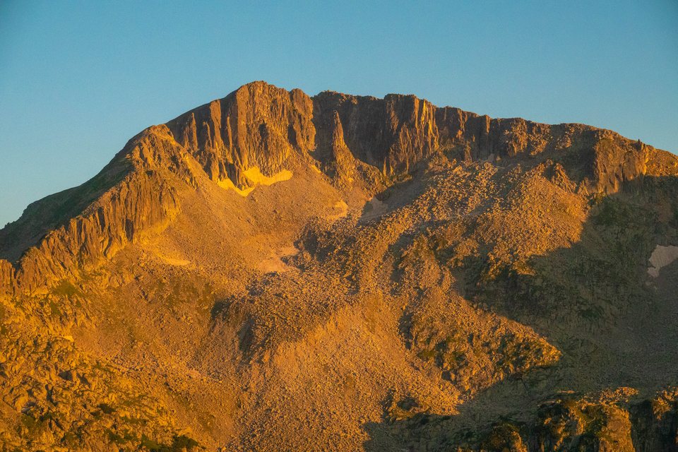 First light on Kamenitsa's summit ridge