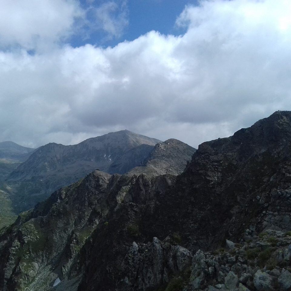 The ridge toward Kuklite, the highest point of the route